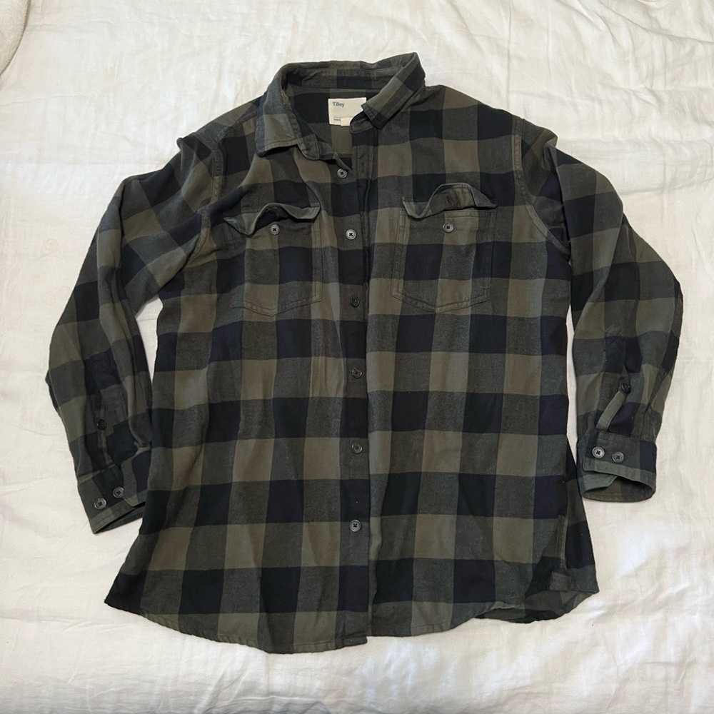 Tilly green and black flannel